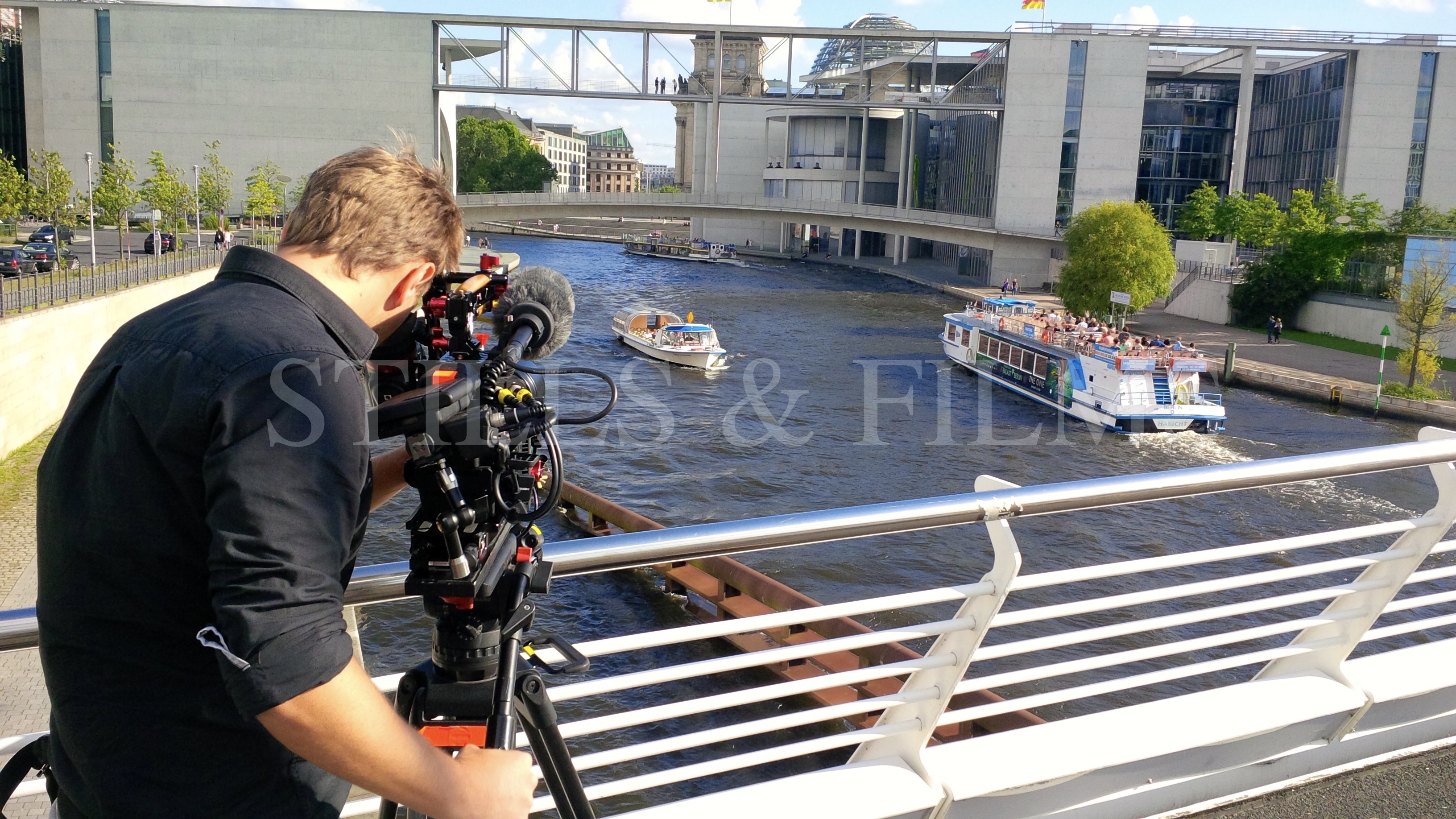 Our Berlin cameraman films b-roll for a US client in the center of Berlin