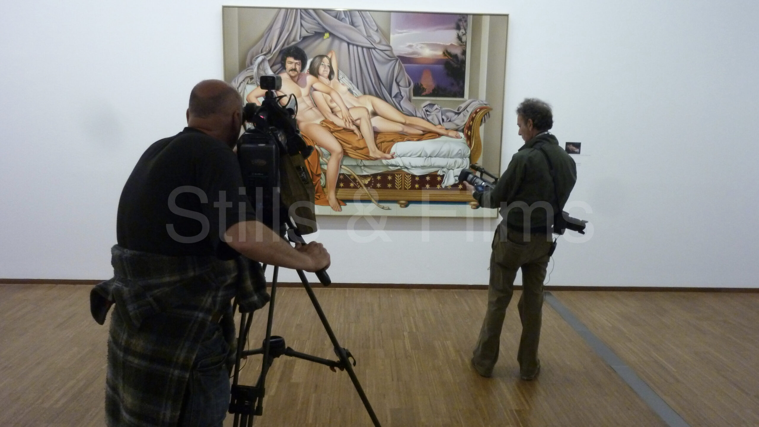 Camera crew in Vienna films the Mel Ramos exhibition for an Italian broadcaster